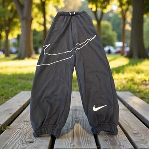 Nike Jogger Sweatpant Club Fleece Big Swoosh Oversized Baggy DV3256-010 Youth XL